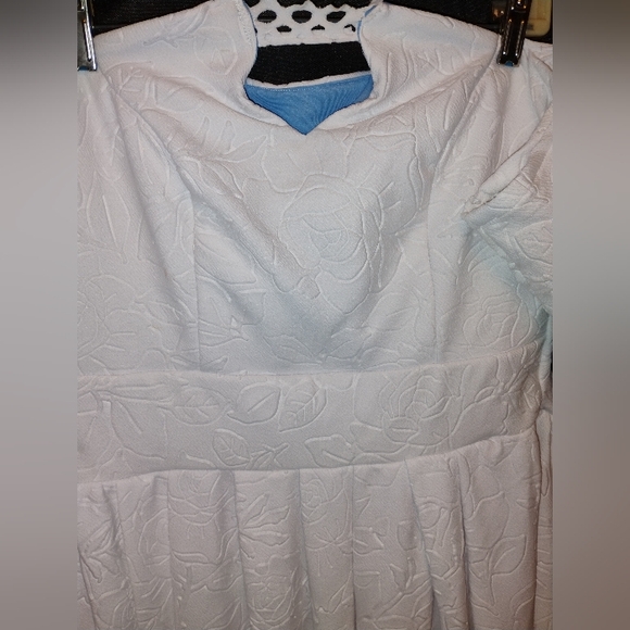 VTG Off The Shoulder wedding dress - Picture 8 of 13